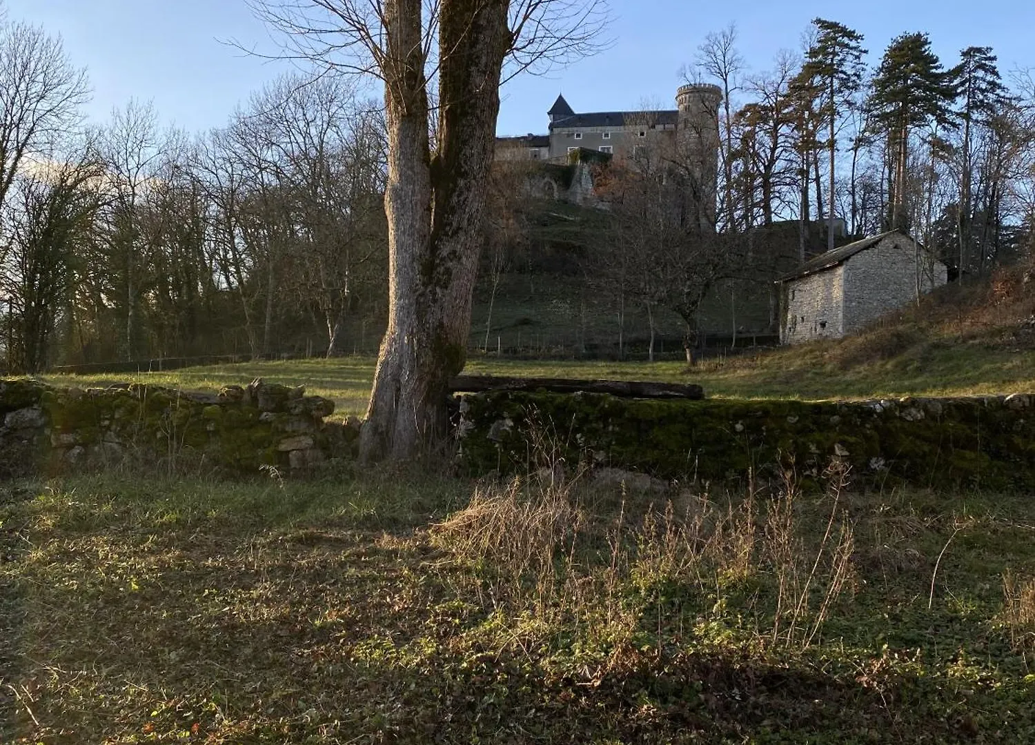 Ceyzerieu Appartement Dans Une Vieille Ferme Bugiste דירה
